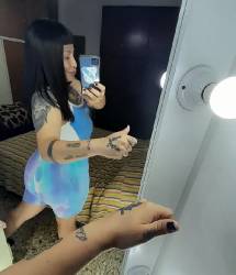 702647