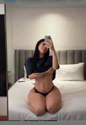 704830
