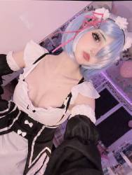81305