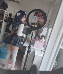 85805