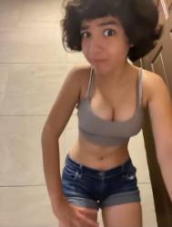 138043