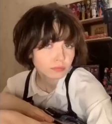 153370
