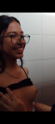 153560