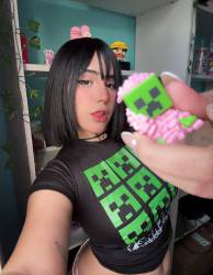 218467
